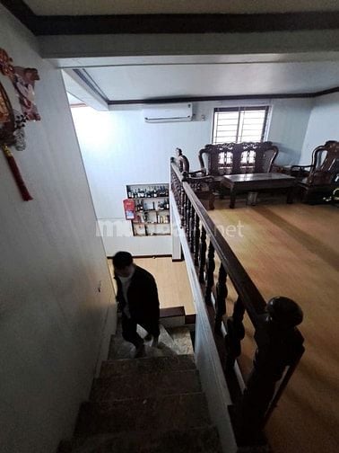 Nhà riêng ngõ 52 đường Mỹ Đình, Dt 40m2 x 3 tầng, 10 triệu/tháng