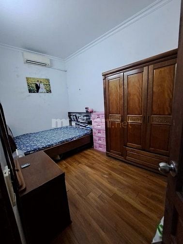 Nhà riêng ngõ 52 đường Mỹ Đình, Dt 40m2 x 3 tầng, 10 triệu/tháng