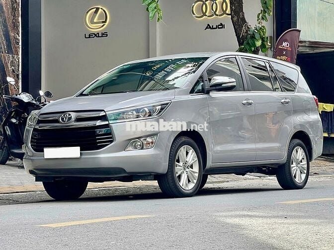 Toyota Innova 2017 2.0V cọp chỉ 55.000km full lsh