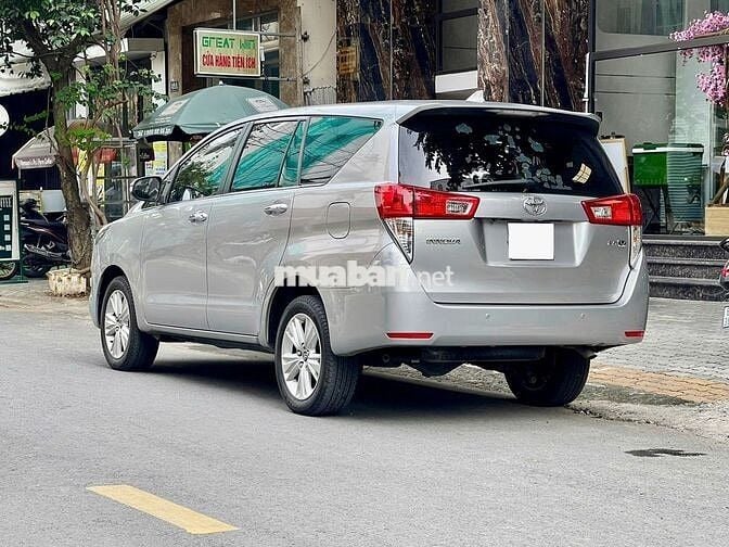 Toyota Innova 2017 2.0V cọp chỉ 55.000km full lsh