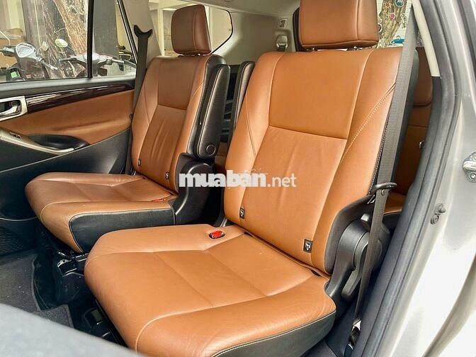 Toyota Innova 2017 2.0V cọp chỉ 55.000km full lsh