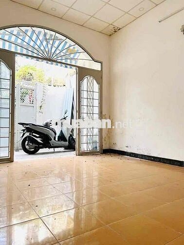 nhà đẹp giá tốt  ngang rộng hẻm xe hơi 6m lời ngay khi mua, vào ở ngay