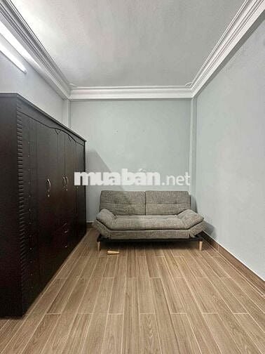 CHO THUÊ CHDV CÓ CỬA SỔ Ở NGUYỄN KIỆM - PHÚ NHUẬN