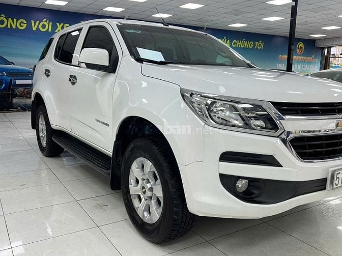 Chevrolet Trailblazer 2.5LT 2018 nhập Thái máy dầu