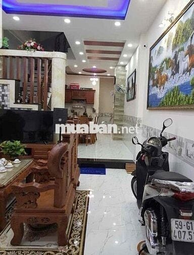 NHÀ KẾ BÊN AEON TÂN PHÚ HẺM XE TẢI 3 LẦU 5PN 4WC NHÀ ĐẸP VÀO LÀ Ở NGAY