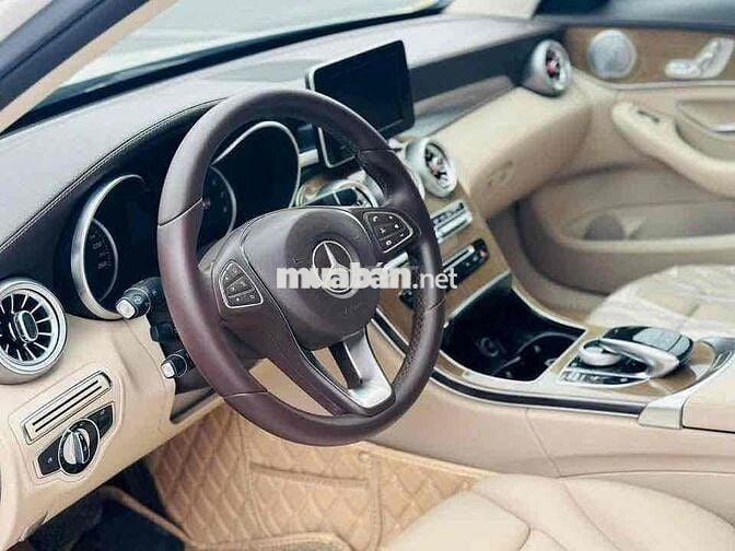 C250 Exclusive trắng/kem 2015