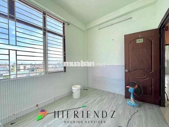 STUDIO SẴN MÁY LẠNH - CỬA SỔ TRỜI THOÁNG MÁT CÁCH ĐẠI HỌC VĂN HIẾN 9P