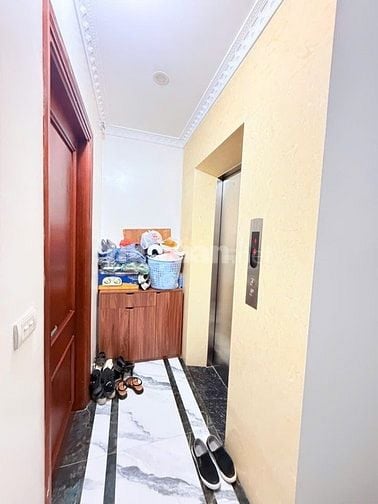 Bán nhà phố Tam Khương, Đống Đa 42m, 8 tầng. Giá: 18.5 tỷ