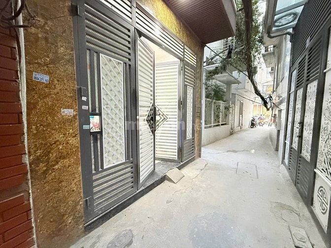 Bán nhà phố Tam Khương, Đống Đa 42m, 8 tầng. Giá: 18.5 tỷ