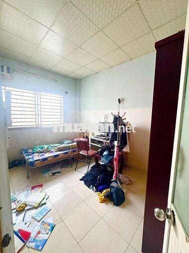 Nhà đường Lê Đình Cẩn 5x18= 90 m2 0.5lầu 5tỷ 500 hẻm 6m hướng Nam