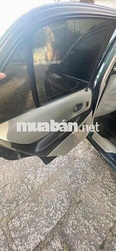 Ford Laser 2003 Ghia 1.8 - 180000 km