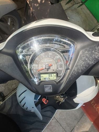 Hà Nội- Vision mới đi lướt 1800km, 