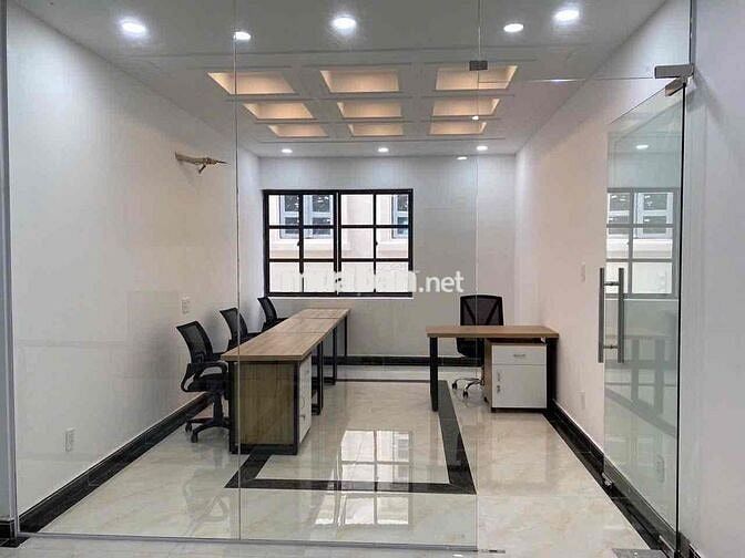 Mặt bằng kinh doanh ở lại được gần q1 có chỗ đậu xe hơi