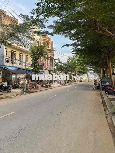 NHÀ ĐẸP VỪA Ở VÙA KINH DOANH THUẬN LỢI MUA BÁN ĐƯỜNG XUÂN HỒNG