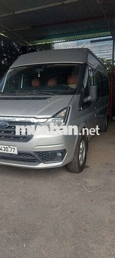 Cần bán một chiếc xe ford transit