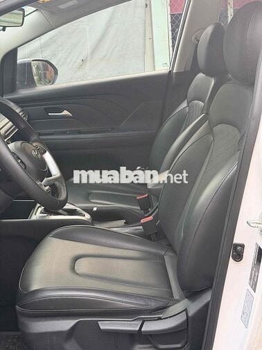 xe rất mới so với các xe cùng đời