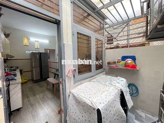 NHÀ 3 TẦNG -CẠNH PMH- NGANG 3,6M- 4 PHÒNG- SHR-HOÀN CÔNG- HƠN 6TỶ XÍU