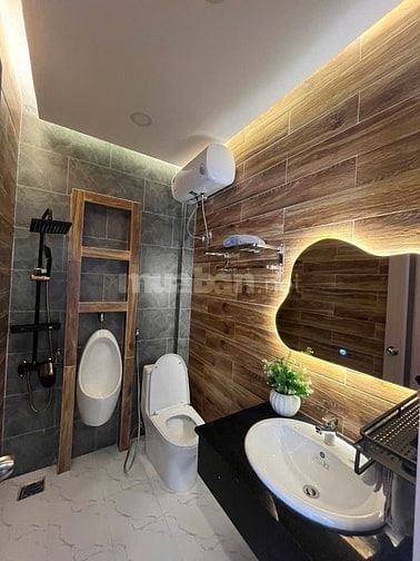 Bán gấp nhà MT HXH, 6x16, 7ty5, SRXD, P5, TP ĐÀ LẠT