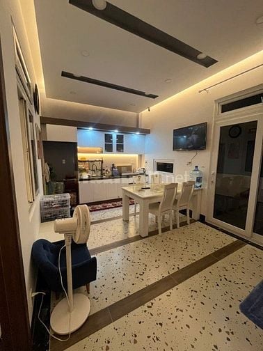 Bán gấp nhà MT HXH, 6x16, 7ty5, SRXD, P5, TP ĐÀ LẠT