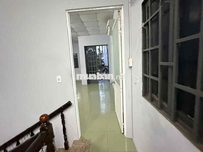 NHÀ 2  TẦNG 4.2x17 - HẺM XE TẢI - NGUYỄN VĂN QUÁ Q.12