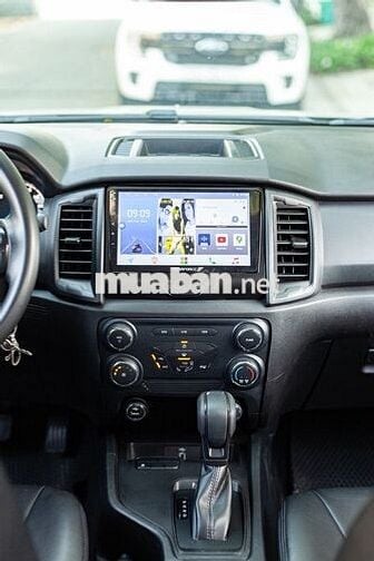 Ford Ranger XLS 4x2 AT 2022 Vàng cát 45000 km