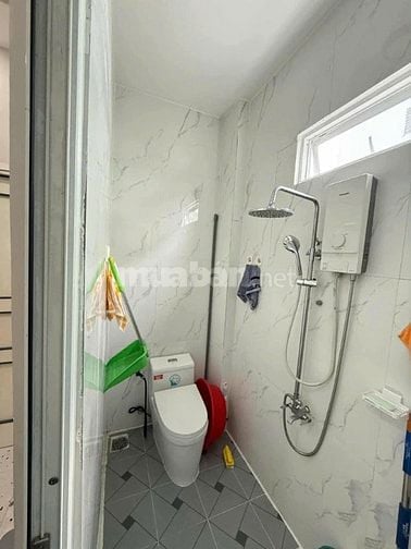 Cho thuê nhà 2 mặt tiền Đội Cung, P.8, Q.11 giá 16tr