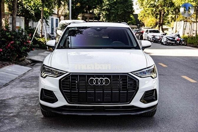 Audi Q3 Model 2025 35 TFSI - 5000 km