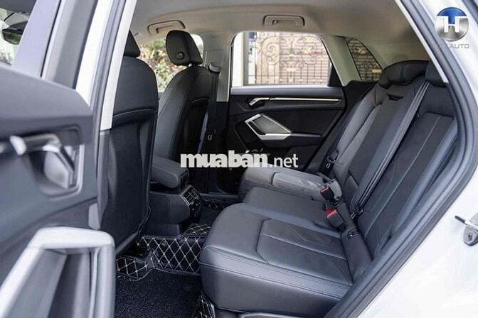 Audi Q3 Model 2025 35 TFSI - 5000 km