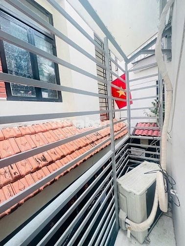 Cho thuê nhà hẻm 3m(BG) Hồ Hảo Hớn, P.Cầu Ông Lãnh, Q.1 giá 10tr