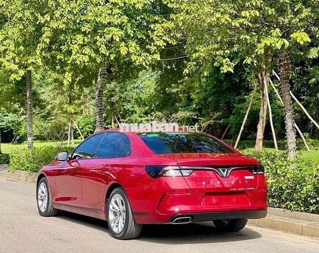 VinFast Lux A2.0 2022 A2.0 Tiêu chuẩn - 69000 km