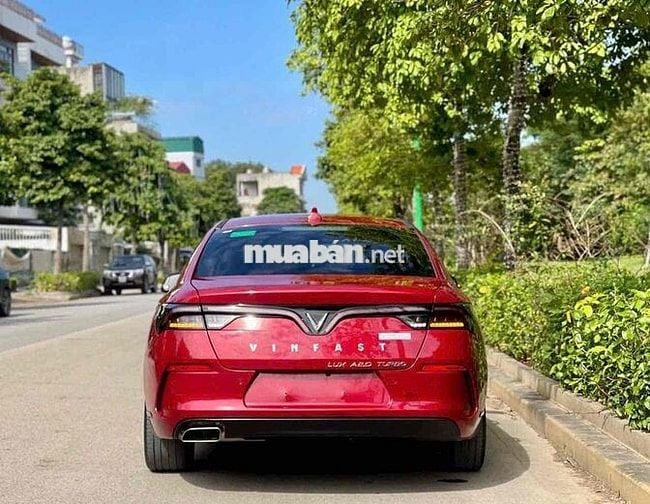VinFast Lux A2.0 2022 A2.0 Tiêu chuẩn - 69000 km