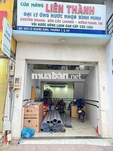 Cho thuê nửa mặt tiền trước tiệm, bán đồ mang đi