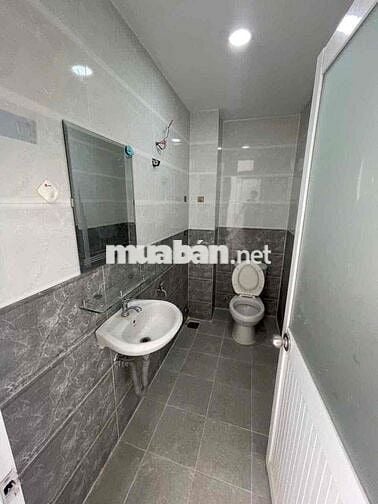 Nhà Mới Đẹp Đường Phú Thọ , DT: 4x15m, 2lầu 4PN 5WC