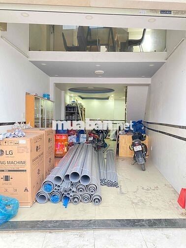 Cho thuê nửa mặt tiền trước tiệm, bán đồ mang đi