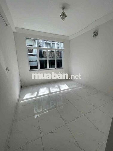 Nhà Mới Đẹp Đường Phú Thọ , DT: 4x15m, 2lầu 4PN 5WC