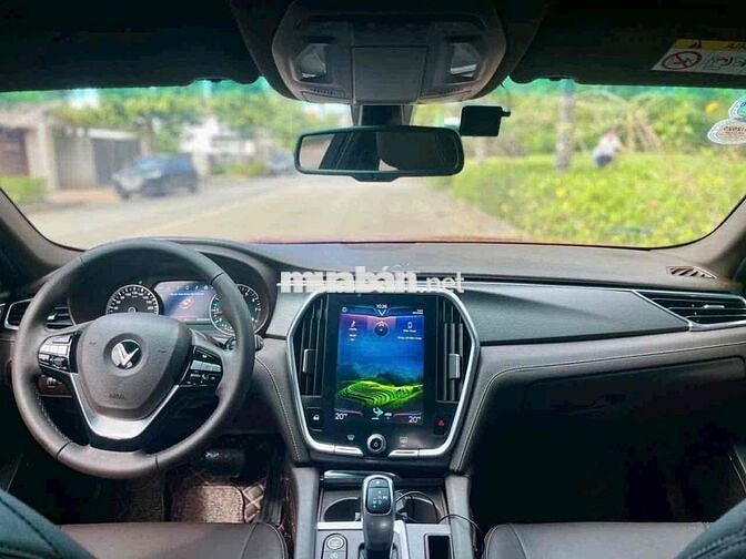 VinFast Lux A2.0 2022 A2.0 Tiêu chuẩn - 69000 km