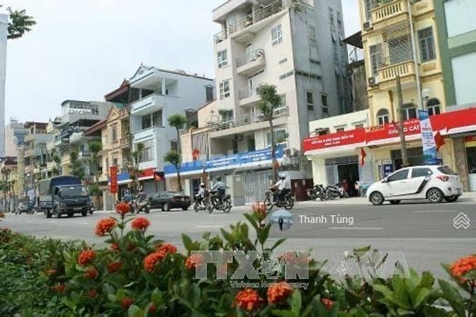 27,5 tỷ mà nhà 4T vị trí đẹp Mp Hoàng Văn Thái-Lê Trọng Tấn vỉa hè kd 