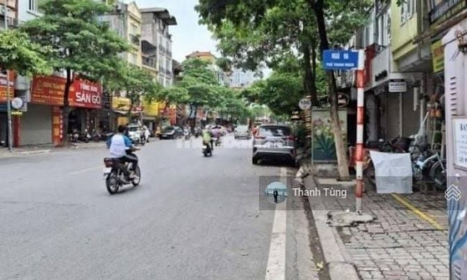 27,5 tỷ mà nhà 4T vị trí đẹp Mp Hoàng Văn Thái-Lê Trọng Tấn vỉa hè kd 