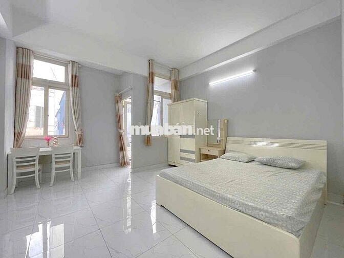 Cho Thuê Căn Hộ Studio Ban Công Cửa Sổ Thang Máy Full NT Ở CMT8 Quận 3