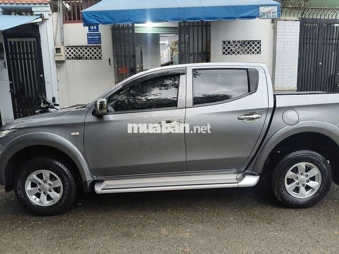 Mitsubishi Triton 2018 Xám 137000 km