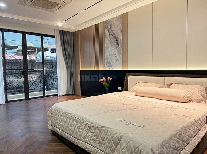 Chính chủ cần bán gấp nhà 7 tầng, thang máy, nhà mới full nội thất