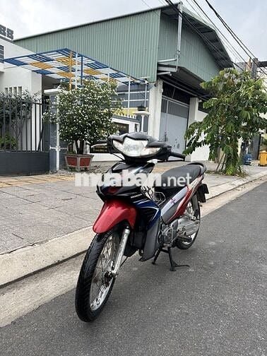 Honda Wave S 110 đi làm máy êm 7tr5