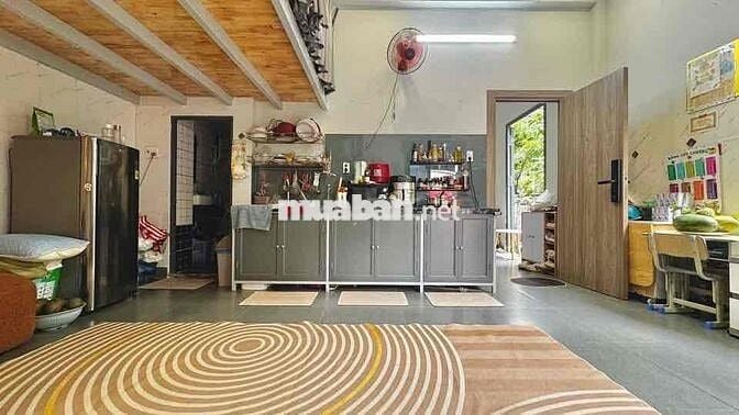 Phòng BAN CÔNG - GÁC RỘNG - FULL NỘI THẤT - FREE PHÍ XE