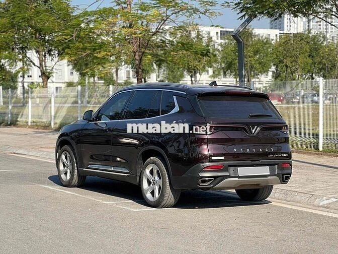 VinFast Lux SA 2021 Base Nâu