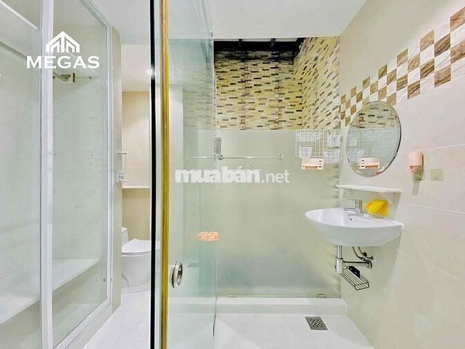 STUDIO TÁCH BẾP NỘI THẤT CAO CẤP MÁY GIẶT RIÊNG NGAY TRUNG TÂM QUẬN 7