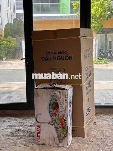 Nhà phố liền kề có sân vườn sổ đỏ chính chủ