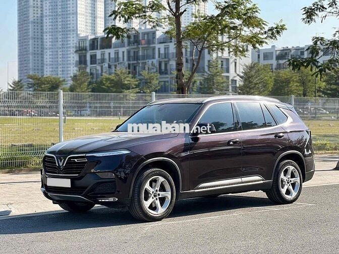 VinFast Lux SA 2021 Base Nâu