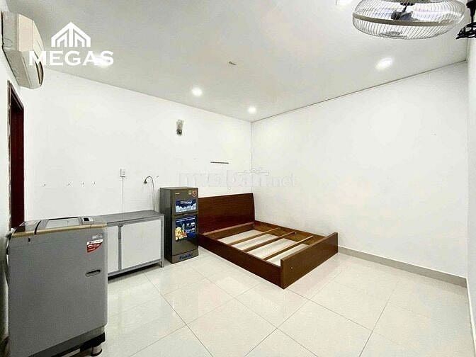 PHÒNG STUDIO MÁY GIẶT RIÊNG NGAY PHỐ ĂN UỐNG CỦA QUẬN 7 CẠNH LOTTE