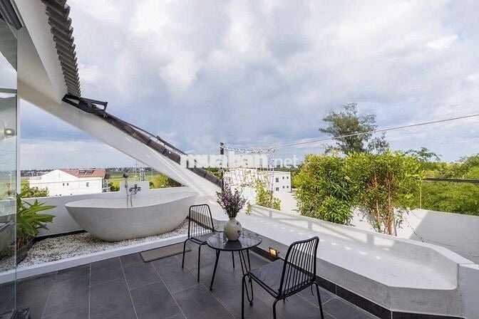 BÁN BIỆT THỰ HỒ BƠI CẨM HÀ HỘI AN DIỆN TÍCH MẶT TIỀN HƠN 11M