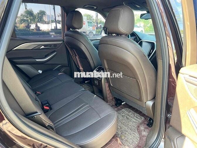 VinFast Lux SA 2021 Base Nâu